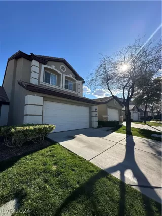 Photo #2: 2569271 Listing 