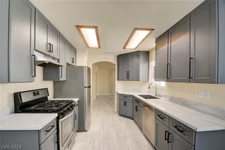 Photo #1: 2569288 Listing