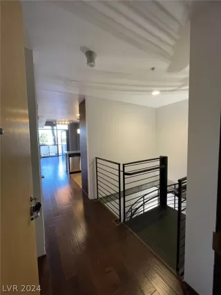 Photo #2: 2569306 Listing 