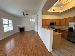 Photo #2: 2569313 Listing