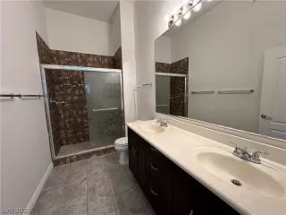 Photo #6: 2569313 Listing