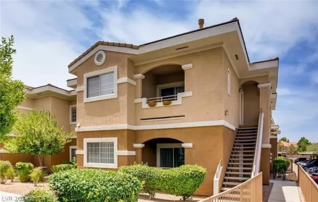 MLS: 2569348 Condo For Sale