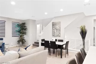 Photo #6: 2569349 Listing