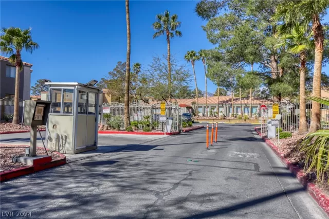 MLS: 2569360 Condo For Sale