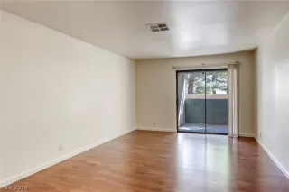 Photo #5: 2569360 Listing 