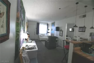 Photo #5: 2569370 Listing 