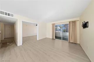 Photo #2: 2569412 Listing