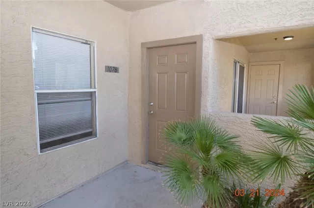 MLS: 2569440 Condo For Sale