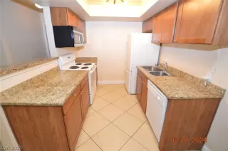 Photo #5: 2569440 Listing 