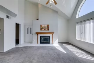 Photo #4: 2569442 Listing