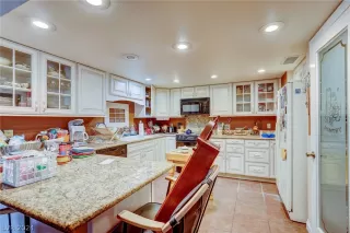 Photo #6: 2569468 Listing