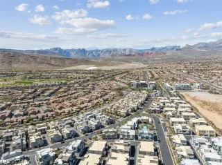 Photo #4: 2569488 Listing