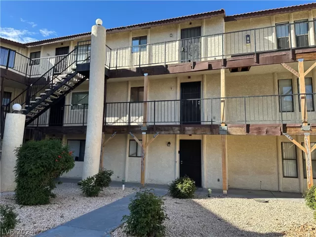 MLS: 2569501 Condo For Sale