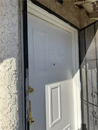 Photo #1: 2569501 Listing 