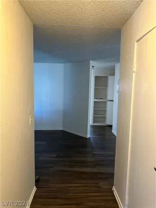 Photo #2: 2569501 Listing 