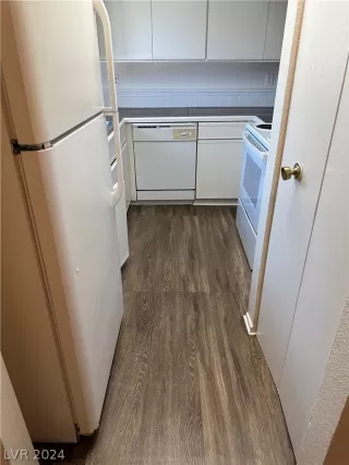 Photo #4: 2569501 Listing 