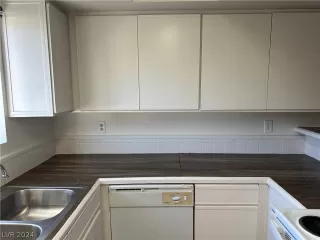 Photo #5: 2569501 Listing 