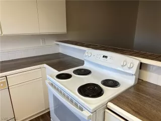 Photo #6: 2569501 Listing 