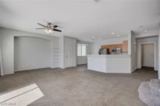 Photo #2: 2569517 Listing