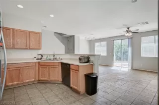 Photo #6: 2569517 Listing