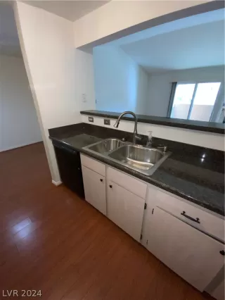 Photo #6: 2569535 Listing 