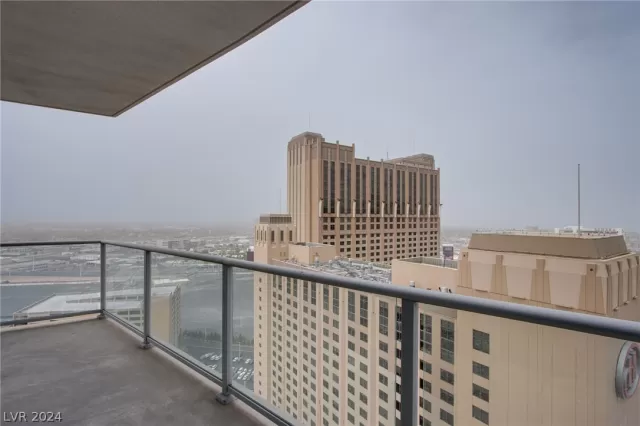 MLS: 2569541 Condo For Sale