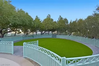 Photo #3: 2569571 Listing