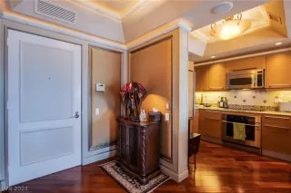 Photo #1: 2569581 Listing