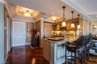 Photo #2: 2569581 Listing