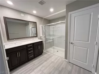 Photo #6: 2569586 Listing 
