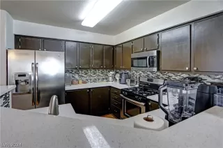 Photo #6: 2569616 Listing 