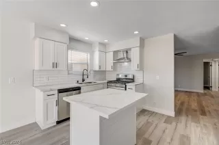 Photo #6: 2569643 Listing 