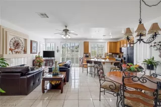 Photo #4: 2569667 Listing 