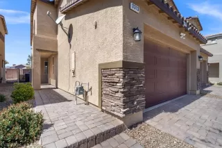 Photo #2: 2569668 Listing 