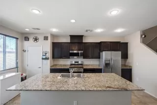 Photo #6: 2569668 Listing 