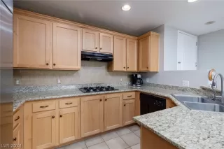 Photo #2: 2569669 Listing 