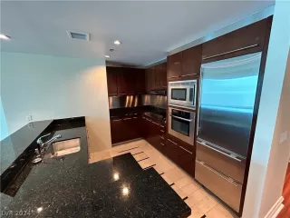 Photo #2: 2569670 Listing 
