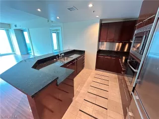 Photo #3: 2569670 Listing 