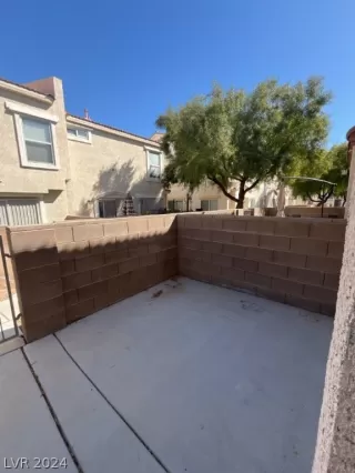 Photo #6: 2569673 Listing