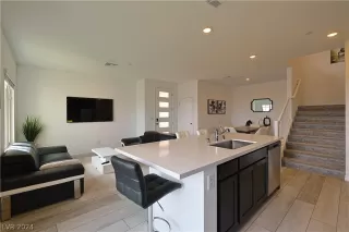 Photo #6: 2569679 Listing 