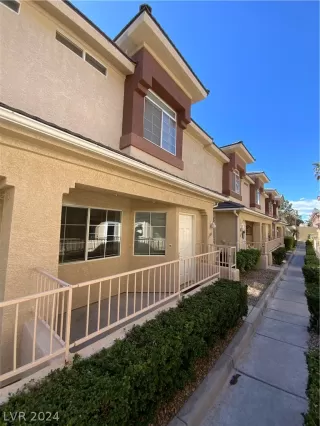 Photo #1: 2569685 Listing 