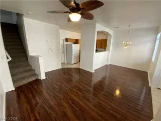 Photo #6: 2569685 Listing 