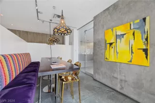 Photo #1: 2569686 Listing 