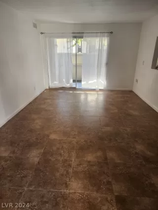 Photo #1: 2569694 Listing 