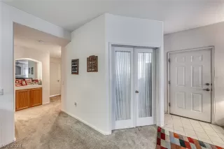 Photo #4: 2569730 Listing