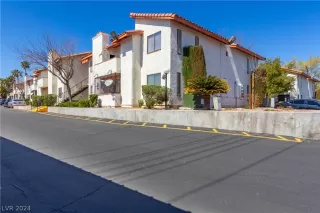 Photo #1: 2569776 Listing