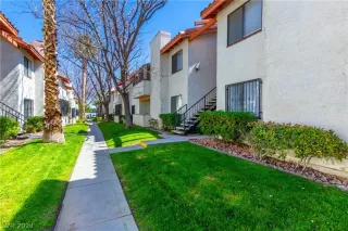 Photo #2: 2569776 Listing