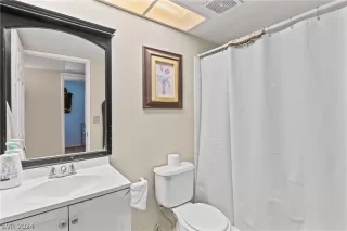 Photo #3: 2569776 Listing