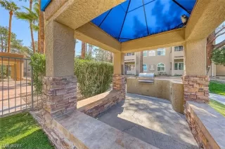 Photo #5: 2569786 Listing