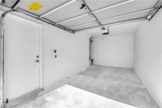 Photo #3: 2569791 Listing